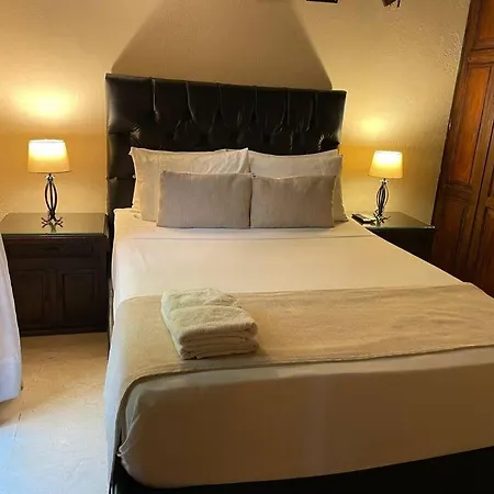 Villa Amazing 7br Mansion Inside Of The Walled City Cartagena