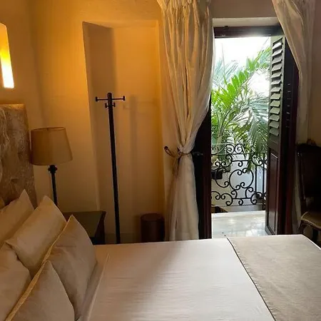 Amazing 7br Mansion Inside Of The Walled City Villa *