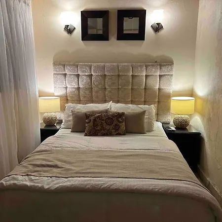 Amazing 7br Mansion Inside Of The Walled City Villa